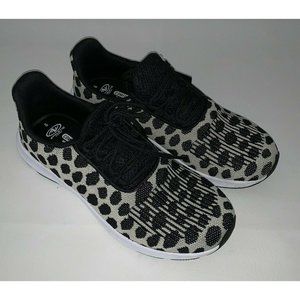 Athletic Works Womens Snow Leopard Print Soft Running Shoe Sneaker Size 9.5